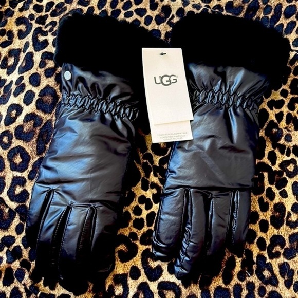 Brand New UGG Water Resistant Smart Touchscreen Black Gloves w/ Genuine Leather - Picture 16 of 16